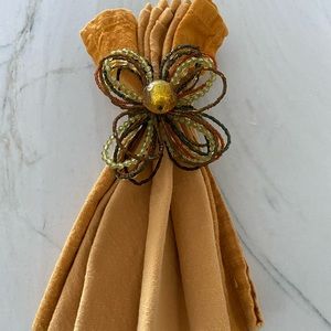 Pier 1 Napkin Rings set of 6